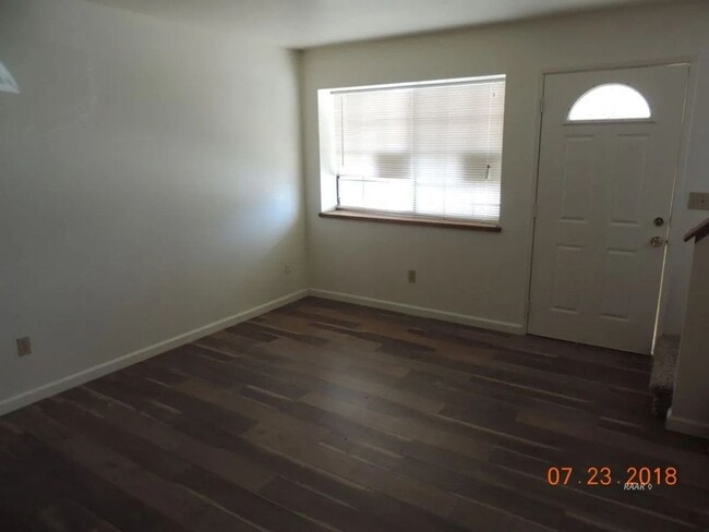 Photo - 128 S Locust St Unit Apt B