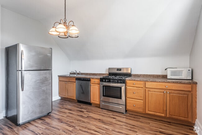 Building Photo - 2853 W Dickens Ave Unit 2 Rental
