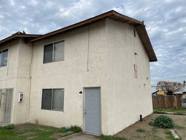 Photo - 814 Wallace St Unidad #2