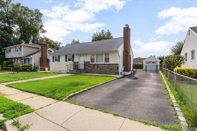 Photo - 4 Cecil Pl