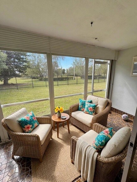 Photo - 950 Hillcrest Dr Unit 109