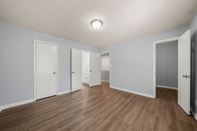 Photo - 5861 Dunn Rd Unit 5825