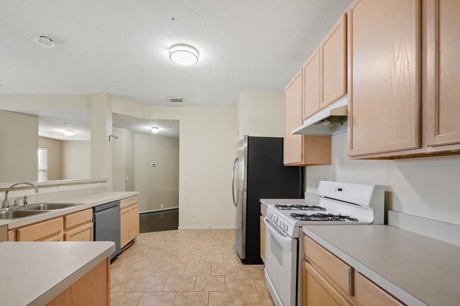 Photo - 17538 S Summit Canyon Dr