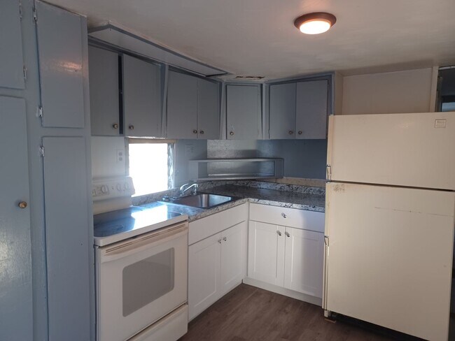 8305 McDaniel Dr Unidad 8305 McDaniel Dr Unit A