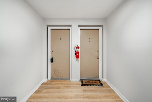 Photo - 300 N Penn St Unit W9