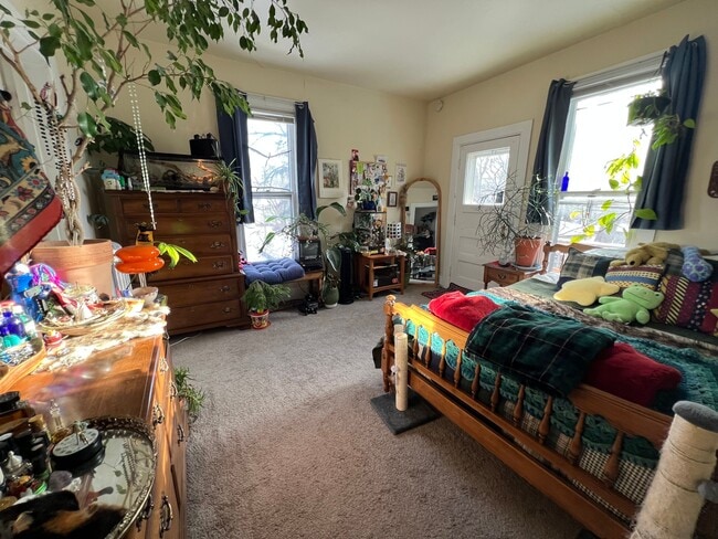 Photo - 1111 E Johnson St