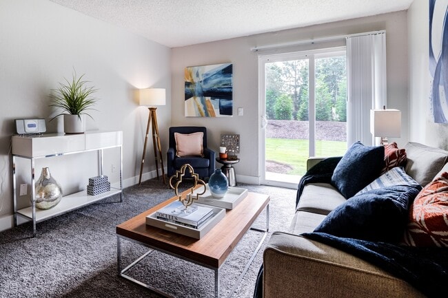 Knol Apartments