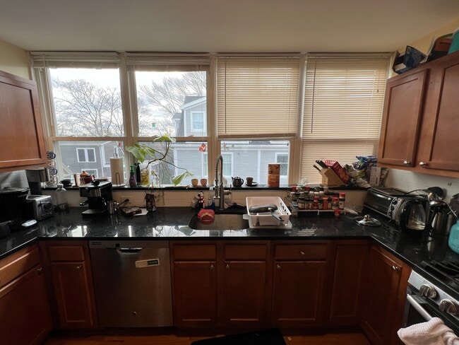 Photo - 332 Beacon St Unit 3