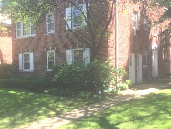 Photo - 2602 Central St Condo
