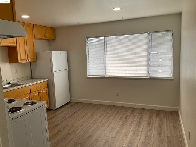 Photo - 234 Crest St Unit 3