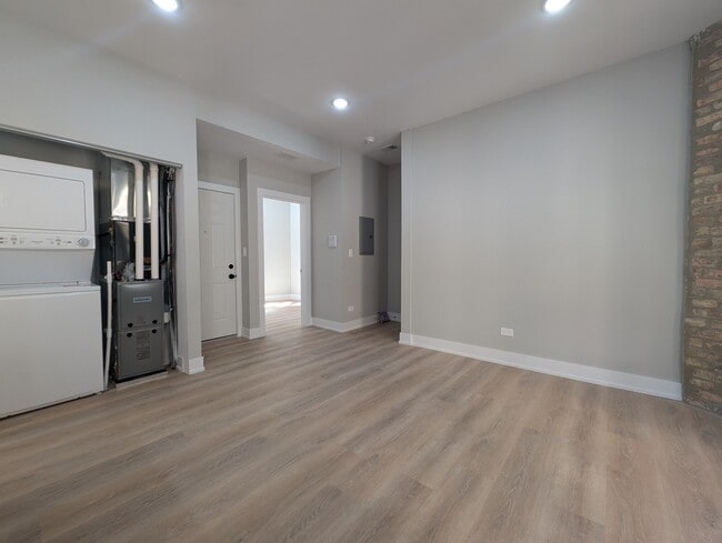 Photo - 441 W Belden Ave Unidad 9