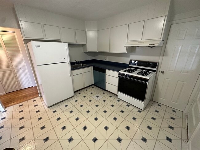 Photo - 36 Undine Rd Unidad 1