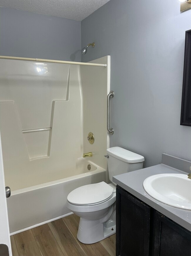 Photo - 313 N Water's Edge Dr