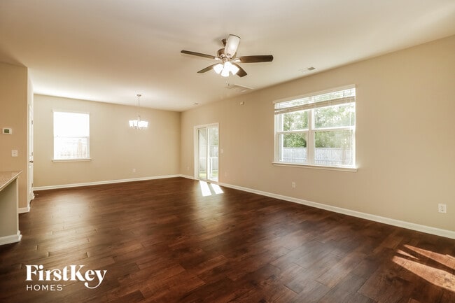 Photo - 516 Glady Rd