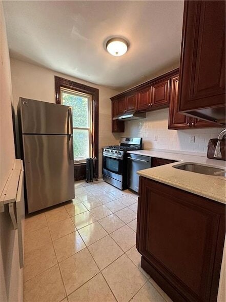 Building Photo - 580A Quincy St Unit 3