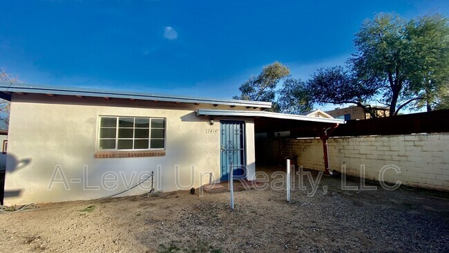 Photo - 1414 N Jones Blvd