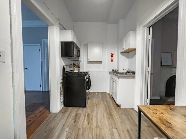 Photo - 226 Montgomery St