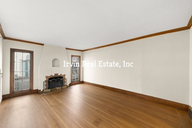 Photo - Nice 3 Bedroom and 2 Bath House with Backyard