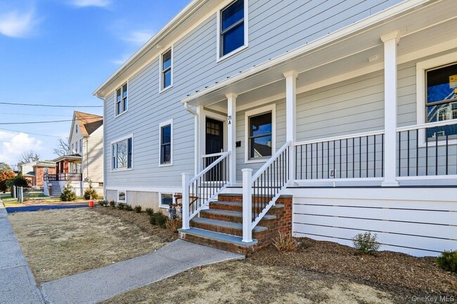 Building Photo - 71 Henry Ave