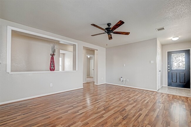 Building Photo - 22138 Orchard Dale Dr