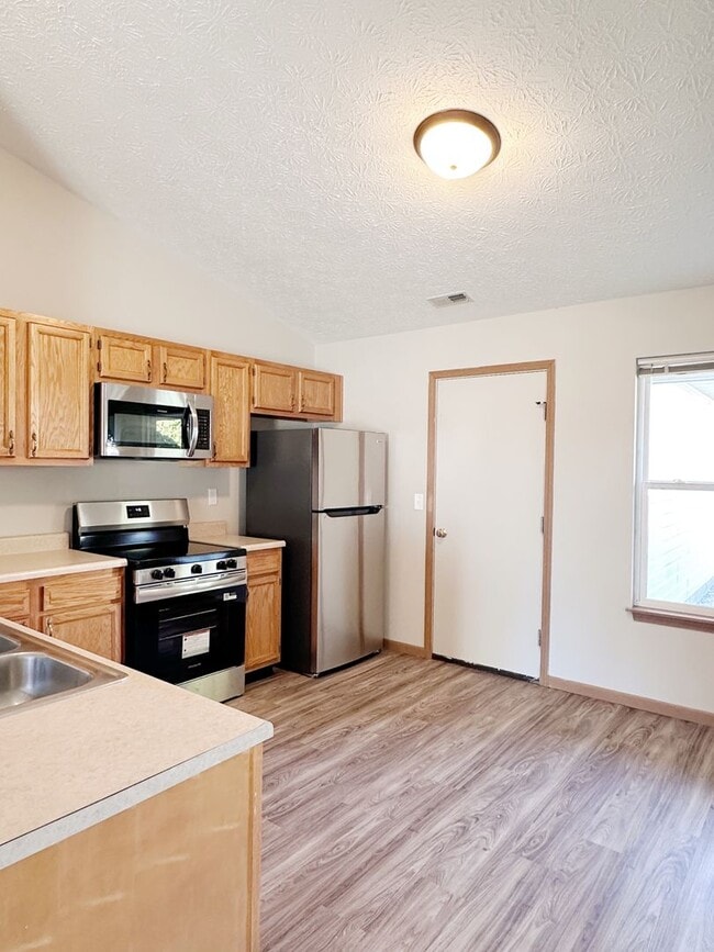 Photo - Spacious 2-Bed, 2-Bath Duplex with Attache...