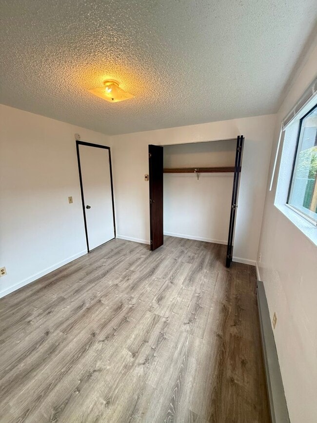 2211 Sumner Ave Unit 2
