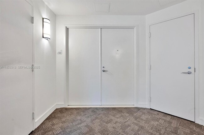 Photo - 3131 NE 188th St Unidad 1-1212