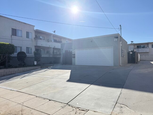 Photo - 1025 Edith Ave