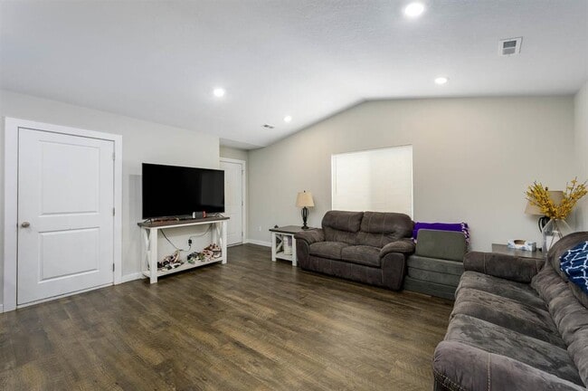 Photo - 1827 E 69th Ct N