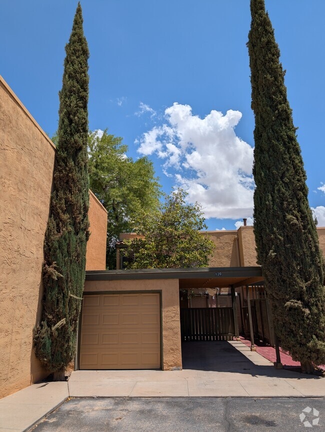 Building Photo - 1644 Lomaland Dr Unit 120 Rental