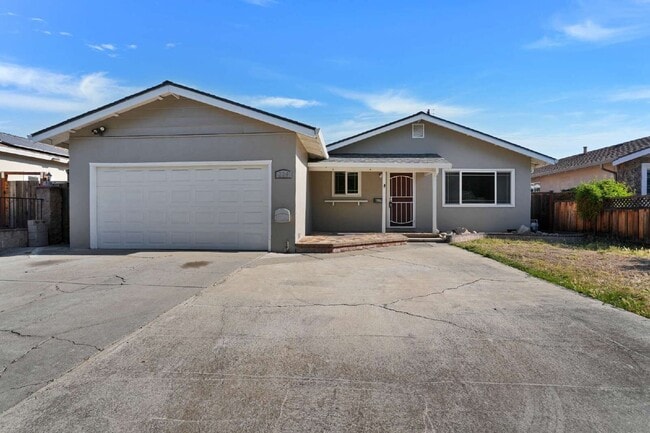 Building Photo - 229 Seabiscuit Dr