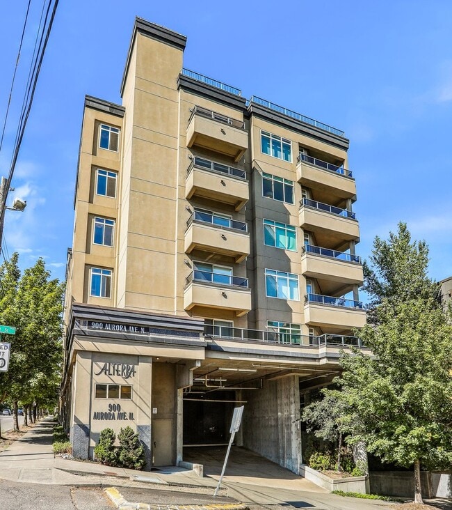 Building Photo - South Lake Union View 3 bed Condo availabl...