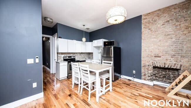 Photo - 68 Halsey St Unit 2