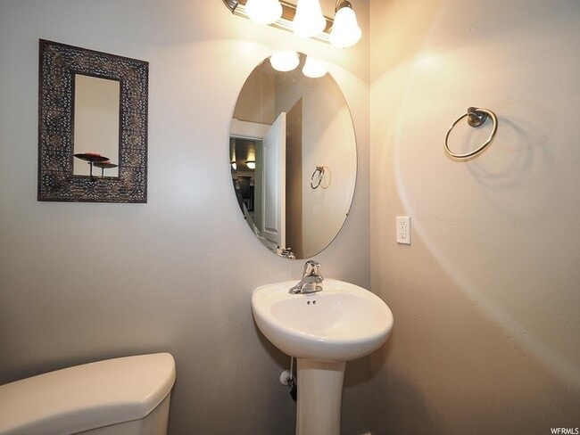 Photo - 1646 North St