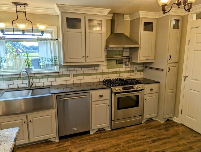 Photo - Updated 3/2 in Scott with Country Views!