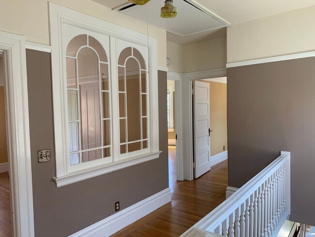 Photo - 1915-1919 Berkeley Way Unit 1915