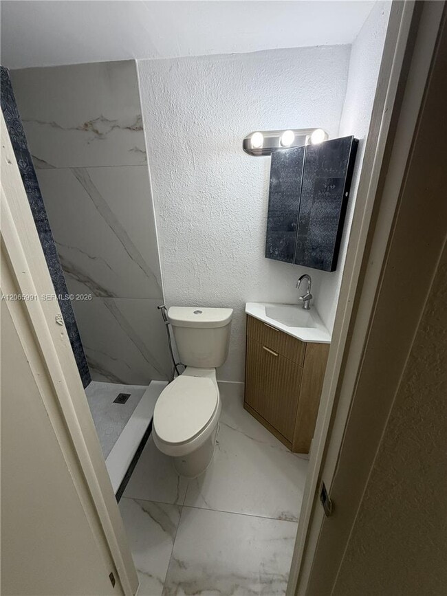Photo - 2424 SW 21st Ter Unit IN-LAW DETACHD