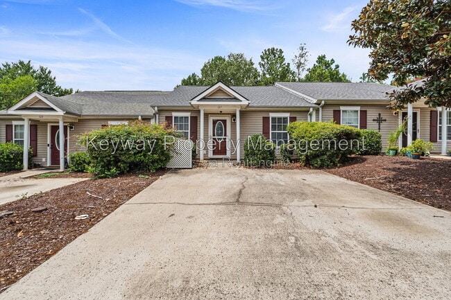 Building Photo - 107 Stonington Ln SW