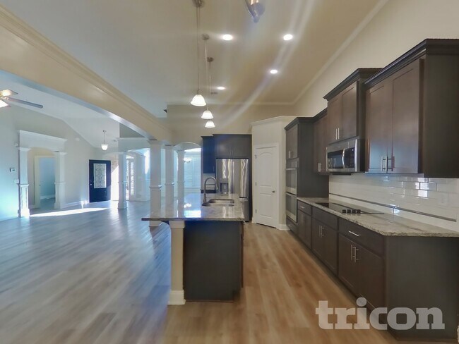 Photo - 2615 Morgan Park Dr SW