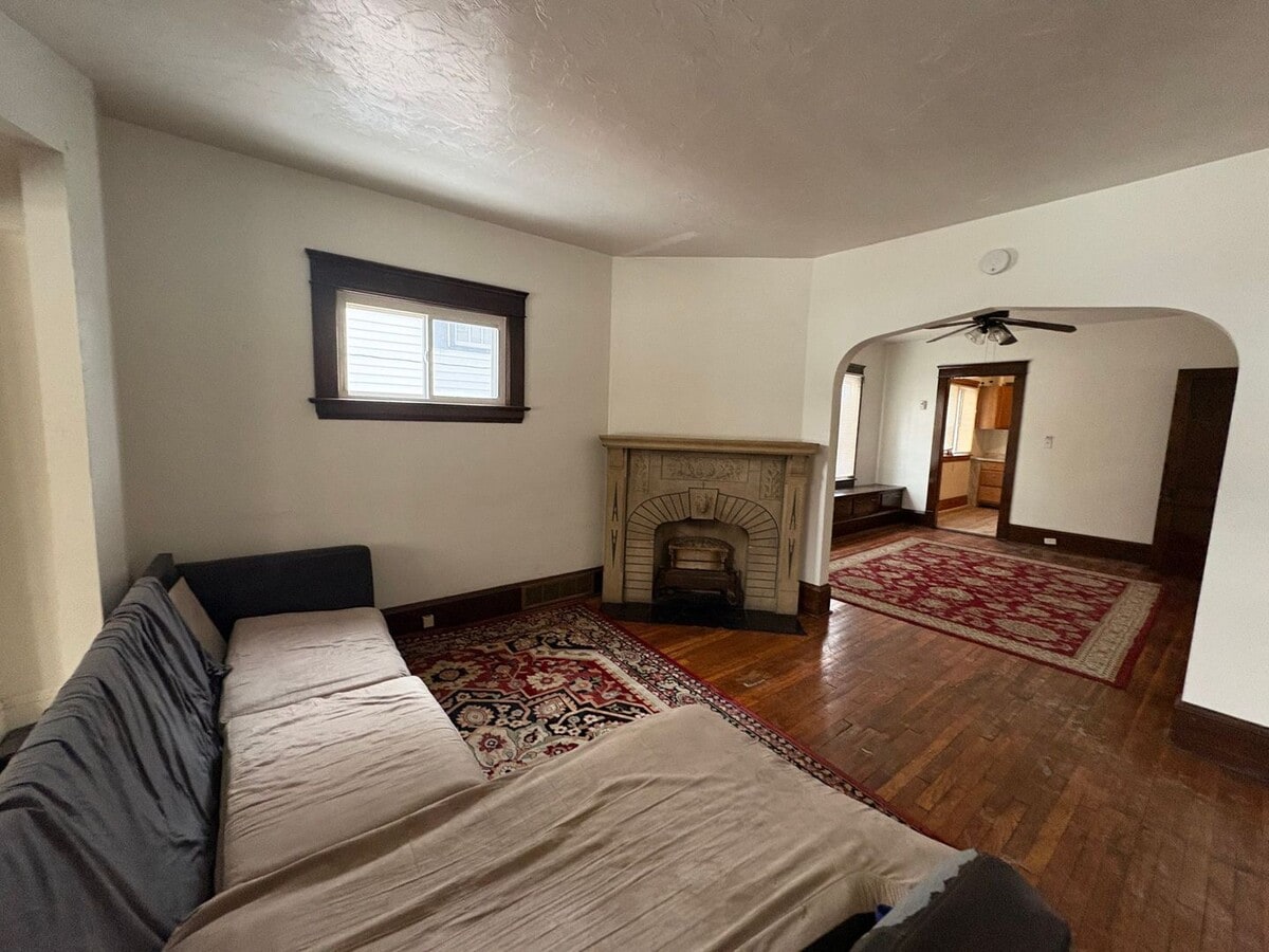 Photo - 9402 Pierpont Ave Unit #1