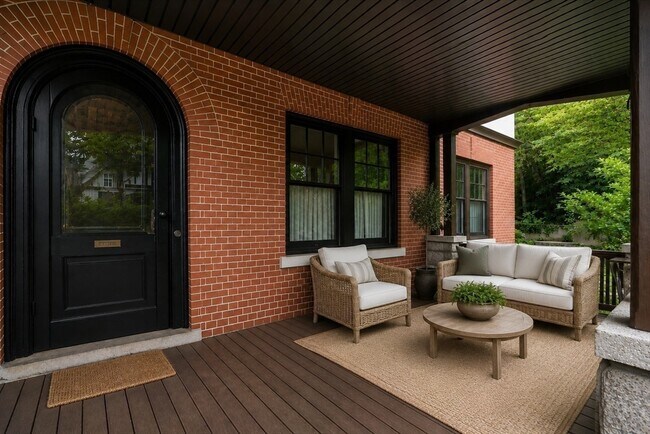 Photo - 18 Eaton Ct