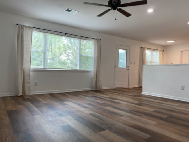 Photo - 112 McCurry Terrace Unidad A