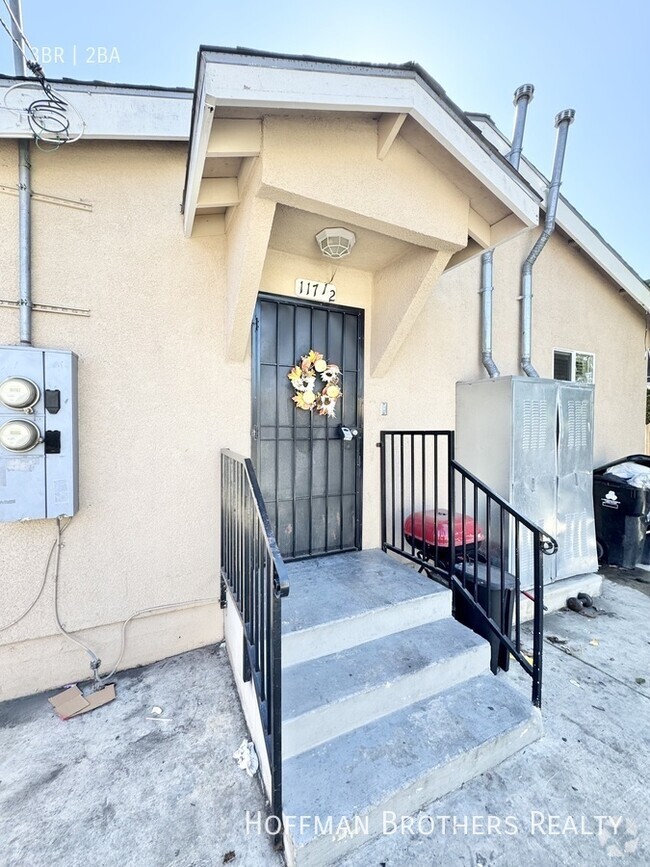 Building Photo - 117 W. 94th St. Los Angeles , CA 90003 Unit 1 Rental