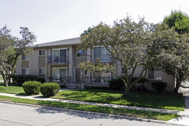 Photo - Hampton Manor Apartments