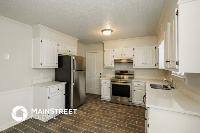 Photo - 518 Rhodes Cir