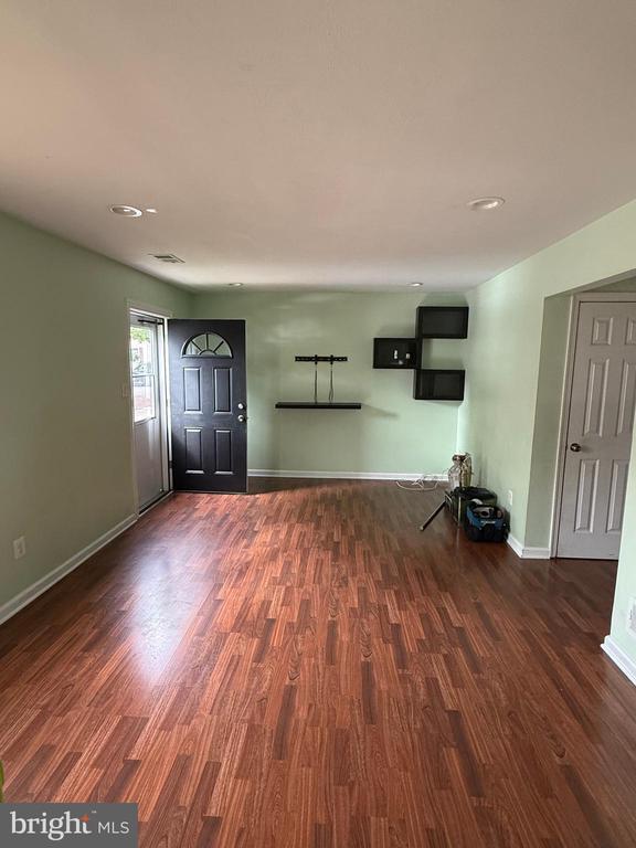 Photo - 7924 Timarand Ct