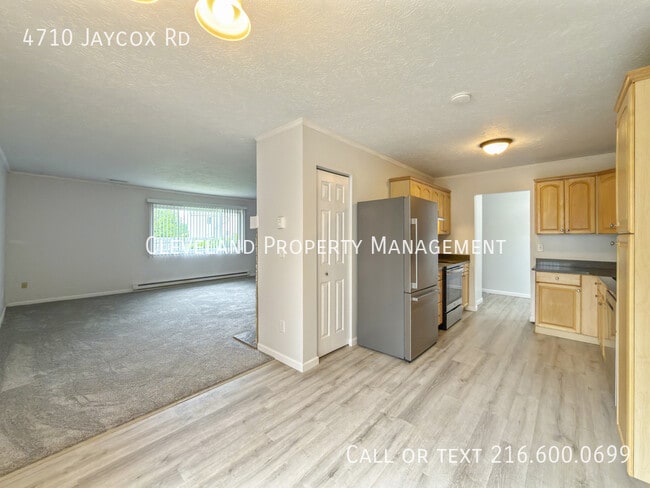 Photo - 4710 Jaycox Rd