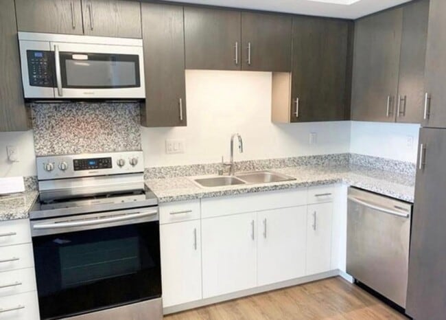 Photo - Ke Kilohana - 1-bdrm/1-bath/1-assigned parking stall/+Storage Unit & Electric Allowance