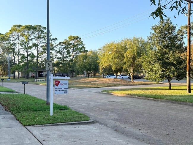 Photo - 16214 Dunmoor Dr