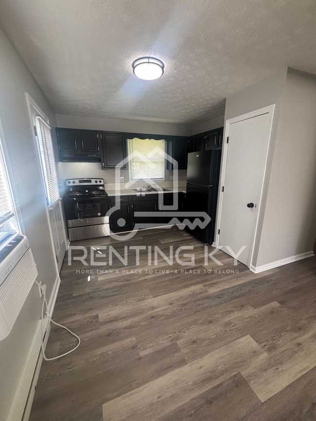 Photo - 210-212 Thacker Unit 212
